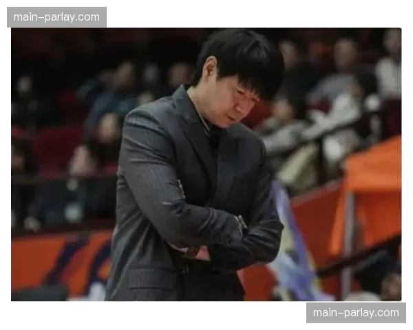 新疆队抵达东莞，邱彪主教练称已准备好应对广东队的防守强度