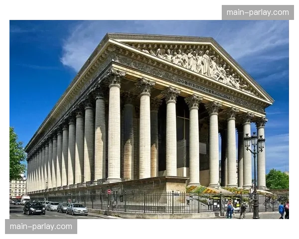 法国巴黎大满贯落幕,本土作战的玛德莱娜·马隆加夺得女子-78公斤级冠军 法国巴黎大满贯落幕,本土作战的玛德莱娜·马隆加夺得女子-78公斤级冠军